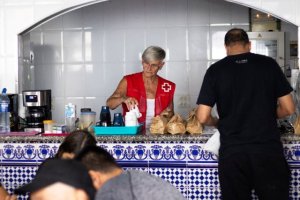 Cruz Roja en Canarias atiende a cerca de 1.300 personas sin hogar