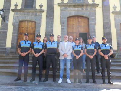 Cinco nuevos agentes se incorporan a la Polic&iacute;a Local de Gu&iacute;a de Gran Canaria