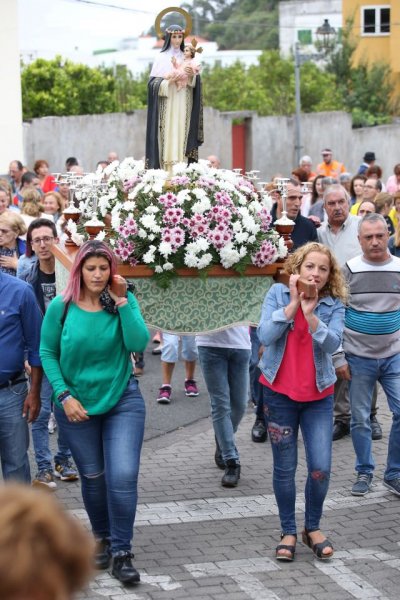 Valleseco: Lanzarote comienza la festividad de Santa Rosa de Lima con la subida de la santa