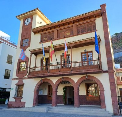 La Gomera: San Sebasti&aacute;n de La Gomera delega la gesti&oacute;n de multas en la Direcci&oacute;n General de Tr&aacute;fico