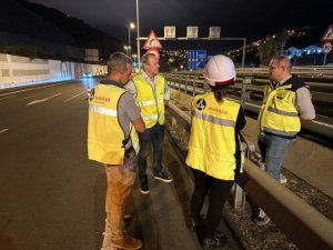 Obras Públicas del Cabildo inicia la renovación de 223 farolas en la Circunvalación de la capital grancanaria