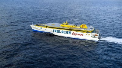 La tarifa para profesionales de Fred. Olsen Express registra m&aacute;s de 63 200 viajeros durante sus primeros meses de actividad