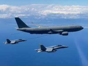 Tres F-18 del Ala 46 realizan su primer reabastecimiento en vuelo con el nuevo A330 MRTT del Ejército del Aire y del Espacio