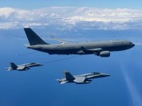 Tres F-18 del Ala 46 realizan su primer reabastecimiento en vuelo con el nuevo A330 MRTT del Ejército del Aire y del Espacio