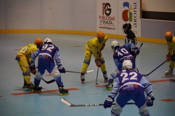 Hockey L&iacute;nea: El Arona Tenerife Guanches se queda con la miel en los labios en el derbi canario y sigue sin poder ganar ante Molina Sport