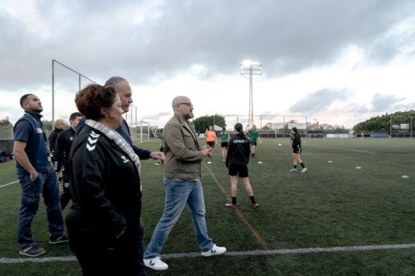 El IID finaliza las obras para la mejora de la iluminación en el campo de Piletas