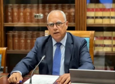 Art&iacute;culo de opini&oacute;n: 'Nadie se queda atr&aacute;s', por Casimiro Curbelo
