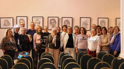 El proyecto Envejecimiento Activo celebr&oacute; una visita guiada exclusiva con el artista Eugenio Aguiar