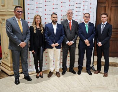 Radio G&aacute;ldar recibe la Medalla de Bronce de la Cruz Roja Espa&ntilde;ola en reconocimiento a su compromiso humanitario
