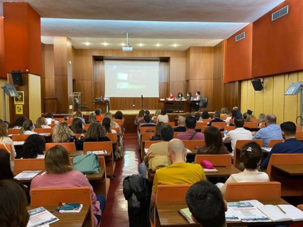 Sanidad presenta las Guías de Buenas Prácticas de las cuatro gerencias candidatas a Centros Comprometidos