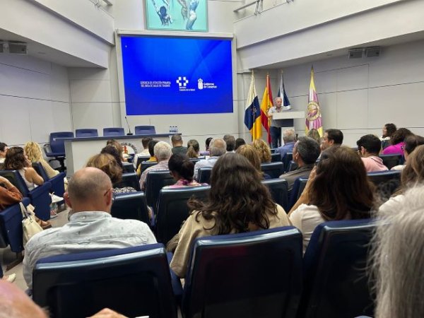 Atención Primaria de Tenerife mantiene una reunión de balance semestral con las 42 zonas básicas de salud