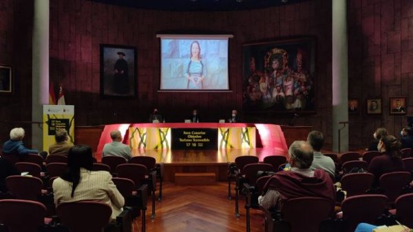 El sector turístico debate en La Gomera sobre un modelo sostenible que prime el patrimonio y el medioambiente