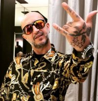 &rdquo;POPPERS (Int&rsquo;l Version EXPLICIT)&rdquo;, el nuevo sencillo de Roberto Bocchetti