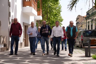 El consejero de Empleo visita el municipio de Valleseco