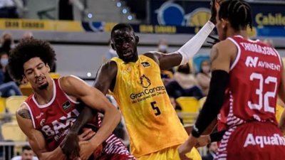 Un brote en el Baxi Manresa obliga a suspender su partido ante el Barcelona