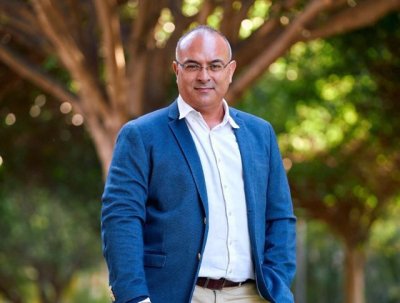 Gu&iacute;a: Juli&aacute;n Meli&aacute;n anuncia que se ocupar&aacute; de regularizar todas las viviendas de La Atalaya y Becerril