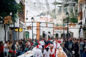 Macro-roscón de récord en la Villa de Moya