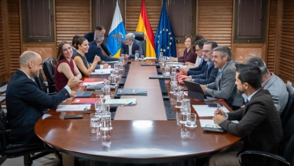 El Gobierno de Canarias incrementa la financiación de los servicios sociales municipales hasta los 41,7 millones