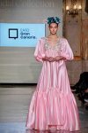 La dise&ntilde;adora senegalesa Adama Paris deslumbra con el &lsquo;savoir faire&rsquo; africano