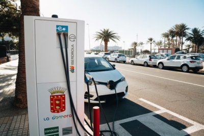 La Gomera: El Cabildo mantiene abierto el plazo de solicitudes a las ayudas para la adquisici&oacute;n de veh&iacute;culos el&eacute;ctricos
