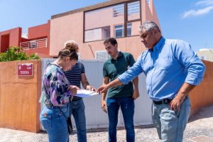 Puerto del Rosario: El Ayuntamiento inicia el reasfaltado de las calles Tedera y Sirinoque del barrio de Playa Blanca