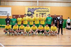 Balonmano: El Desatascos Jumbo Gáldar mantiene el liderato tras vencer a Carballal (34-31)