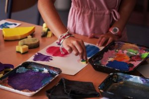 La falta de menores para cubrir las 14 plazas del aula abierta en Las Fol&iacute;as obliga a abrir una convocatoria extraordinaria