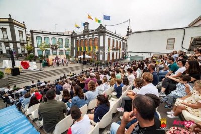 El Sr. Fog ha llegado a Arucas acompañado de su mayordomo Rigodón en su vuelta al mundo en 80 días