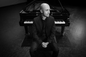 Tenerife: Luis López ofrece un recital de piano en la Real Academia Canaria de Bellas Artes