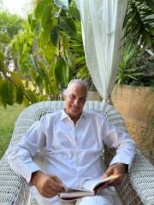 Art&iacute;culo de opini&oacute;n: 'La vitamina D, la hormona de la vida', seg&uacute;n el profesor de cardiolog&iacute;a Dr. Manuel de la Pe&ntilde;a