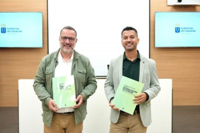 Educación pone en marcha un proyecto pionero para naturalizar los centros escolares canarios