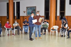 G&aacute;ldar: Teodoro Sosa anuncia a la asociaci&oacute;n de vecinos de Barrial las obras del Plan de Barrios