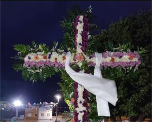 Gáldar: Barrial convoca a la vecindad y a las personas que quieran enramar las Cruces de mayo
