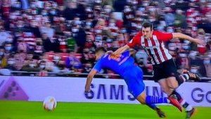 Bordal&aacute;s reclama un penalti "clar&iacute;simo" a Hugo Duro y una roja para Dani