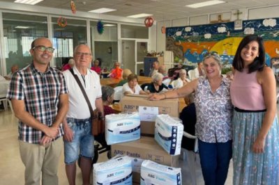 El Centro de D&iacute;a de Gu&iacute;a recibe una donaci&oacute;n del Club de Leones de G&aacute;ldar