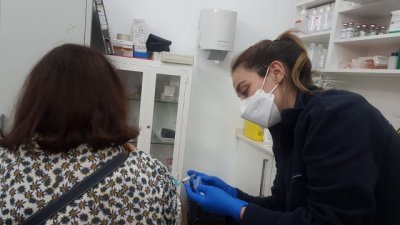 Sanidad insta a la poblaci&oacute;n a completar su pauta vacunal ante la covid-19 con la dosis de refuerzo