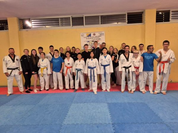 El Club Ilja Sport imparte una formación internacional de Taekwondo adaptado