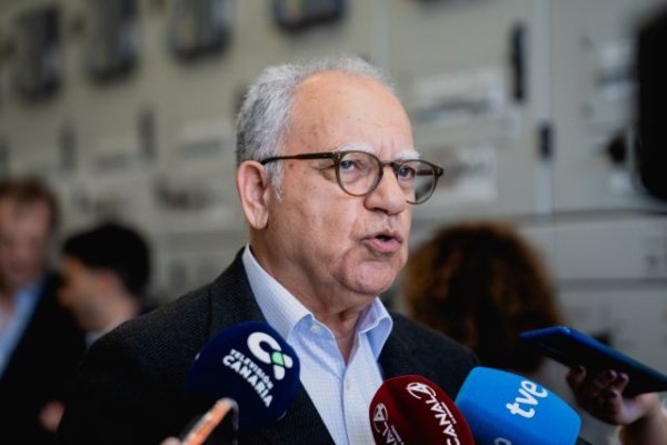 La Gomera: Curbelo plantea monitorear el impacto del conflicto en Oriente Medio y revisar la bonificaci&oacute;n al combustible en las islas no capitalinas