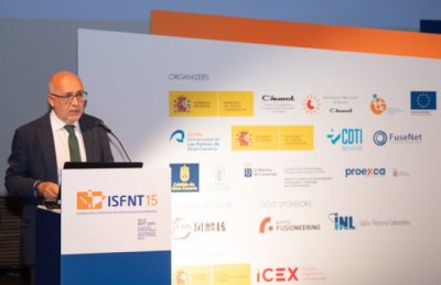 Morales destaca que el simposio internacional sobre fusi&oacute;n nuclear atrae el inter&eacute;s mundial sobre Gran Canaria para responder a la crisis clim&aacute;tica