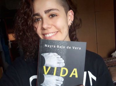 La joven escritora Nayra Bajo de Vera desgrana su admiraci&oacute;n hacia la Obra de Almudena Grandes en la Casa-Museo P&eacute;rez Gald&oacute;s