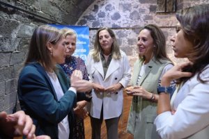 De León: “Los Planes de Sostenibilidad Turística ayudan a conservar el patrimonio cultural y natural de Canarias”