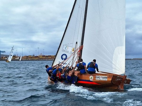 Vela Latina Canaria: Lucha contra el crono en un Concurso Bel&eacute;n Mar&iacute;a que venci&oacute; el Portuarios