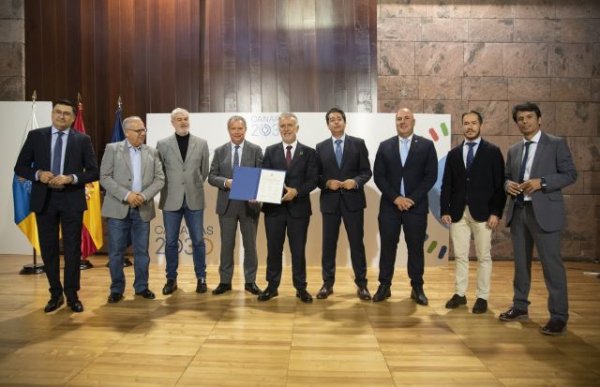 Torres espera que la gratuidad de las guaguas y el tranvía contribuya a mejorar la movilidad y la descarbonización