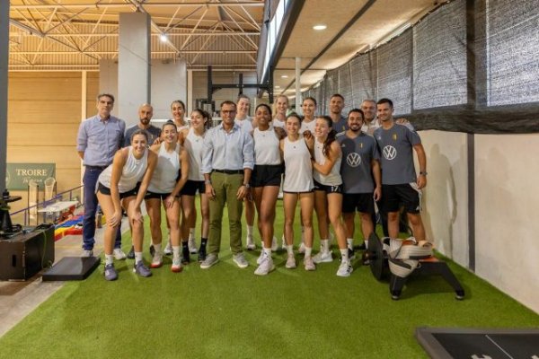 Deportes y la Federación Canaria de Voleibol presentan su nuevo material tecnológico para la mejora del rendimiento