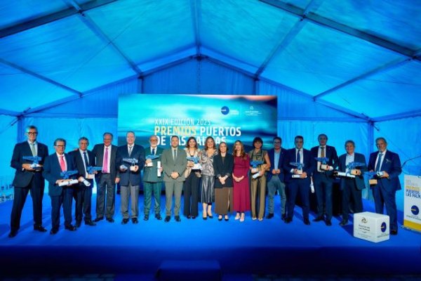 La Fundaci&oacute;n Puertos de Las Palmas entrega en Lanzarote los Premios Puertos de Las Palmas 2025