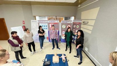 Las enfermeras escolares de Canarias actualizan conocimientos en reanimación cardiopulmonar