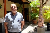 Taller de poes&iacute;a que dirige el poeta grancanario Pedro Flores en la Casa-Museo Le&oacute;n y Castillo, en Telde