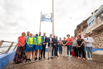 G&aacute;ldar: La Bandera Azul ya luce en la Bah&iacute;a de Sardina por d&eacute;cimo verano consecutivo