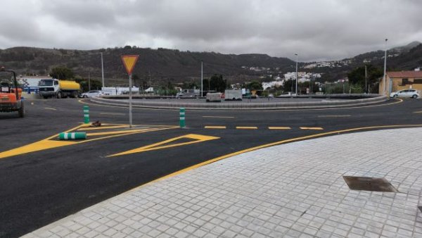 La Consejería pone en servicio la glorieta de Visvique en la GC-20, en Arucas