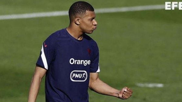 Mbapp&eacute; sorprende al mundo del f&uacute;tbol y planta cara a los patrocinadores
